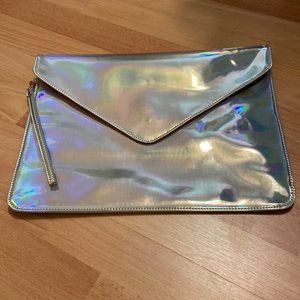 Metallic clutch